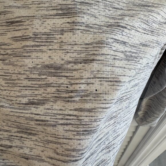 Zyia Long sleeve Workout top with tie - Picture 3 of 7